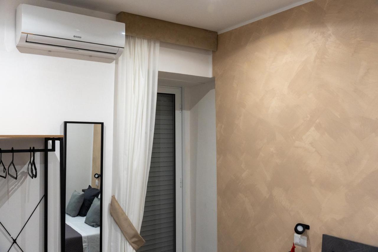 B&B Santa Lucy L.A.M. Napoli Eksteriør bilde